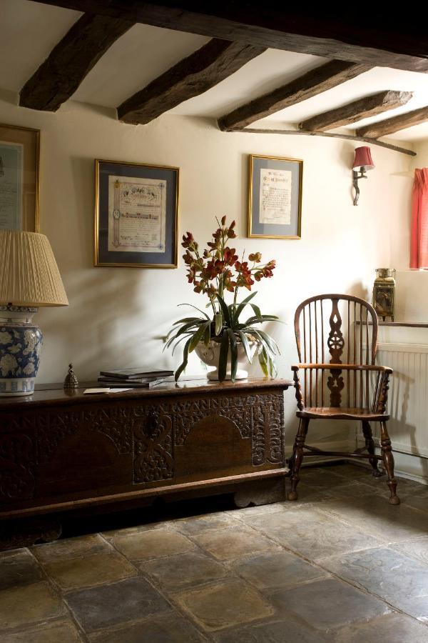 The Old Manor House Bed and Breakfast Halford  Eksteriør billede